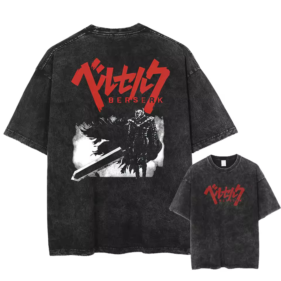 Camiseta con estampa de Berserk Guts